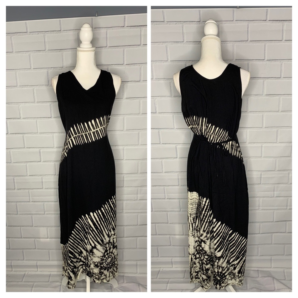 Batik design B/W Dress (no Size)